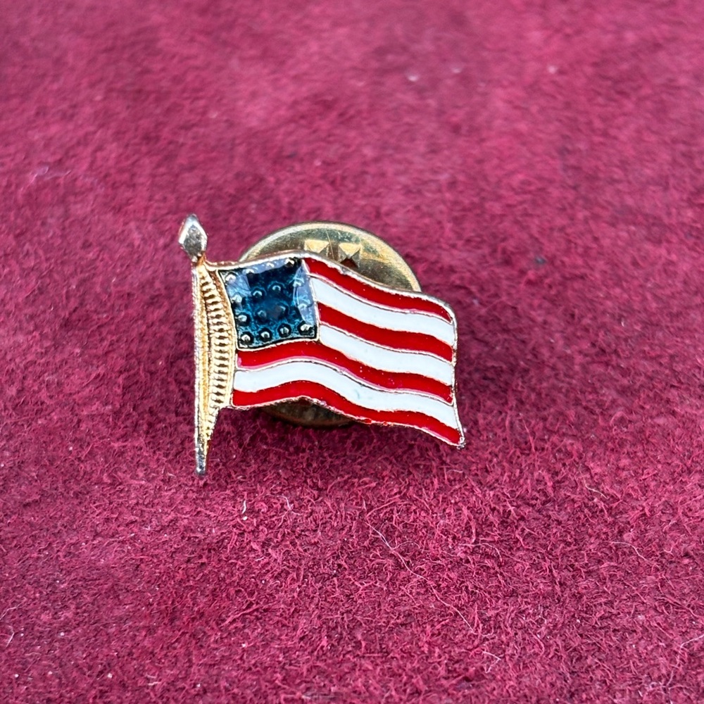 Vintage American Flag Enamel Lapel Pin - Red, White & Blue